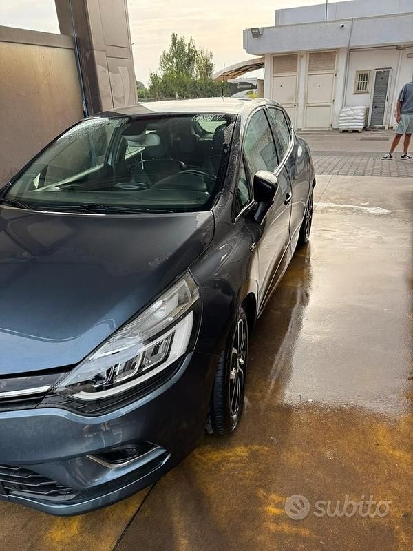 Usata 2019 Renault Clio IV Due volumi | 9590 € (Buon prezzo) - Immagine 1/4