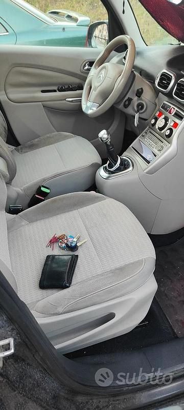 Nero Usata 2009 Citroën C3 Picasso Monovolume | 1600 € (Ottimo prezzo) - Immagine 1/4