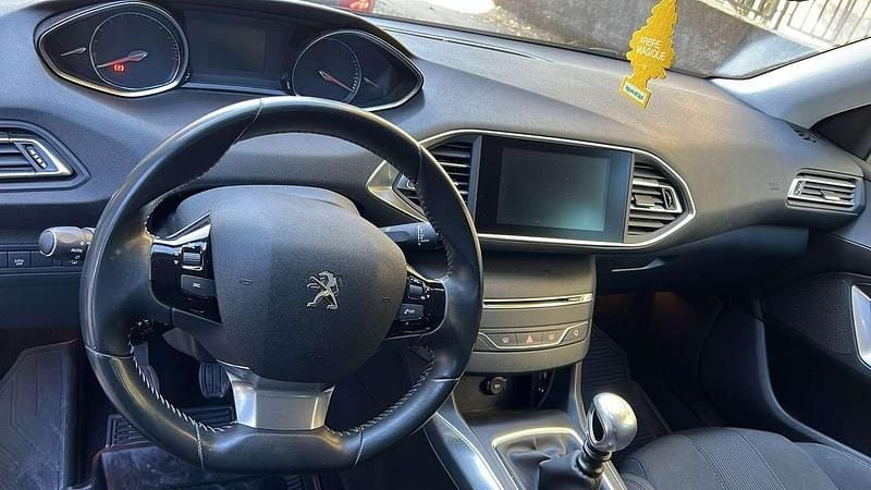 Usata Peugeot 308 GT-line 131 CV (96 kW) 2014 Berlina