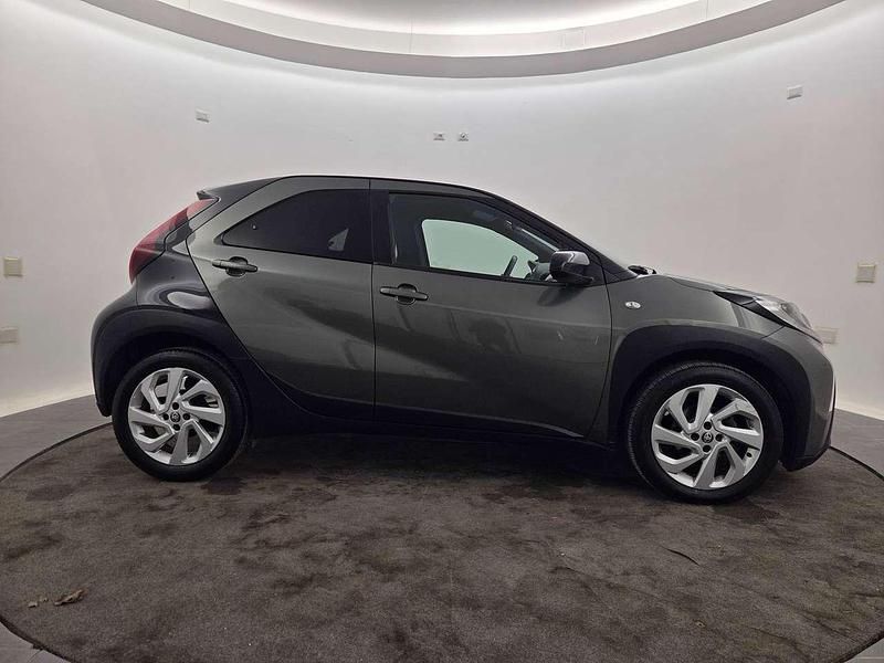 Usata Toyota Aygo X Trend 72 CV (52 kW) 2022 Cardamom green SUV