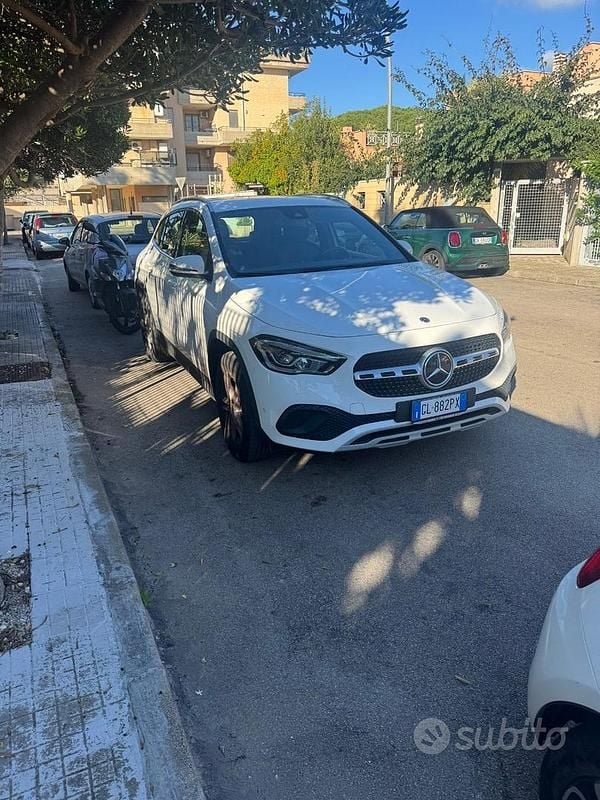Usata Mercedes GLA180 136 CV (100 kW) 2023 Bianco SUV