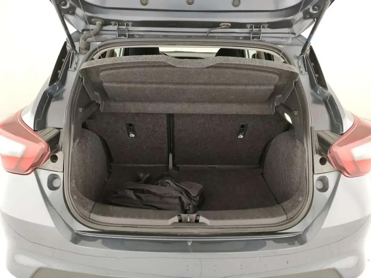 Usata Nissan Micra 90 CV (66 kW) 2022 Antracite Utilitaria