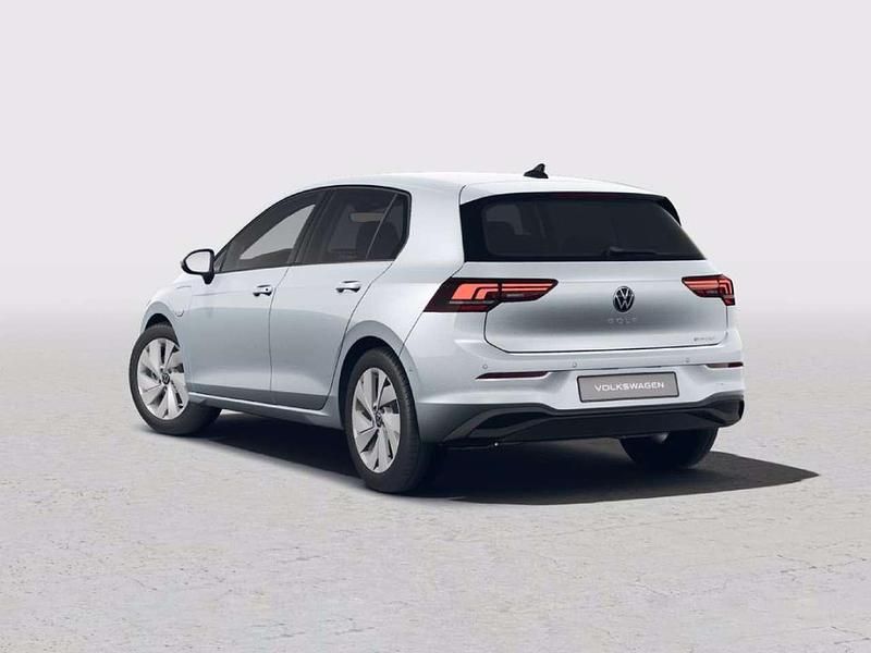Nuova VW Golf VIII Edition 150 CV (110 kW) 2026 Dolomite silver metallizzato Berlina