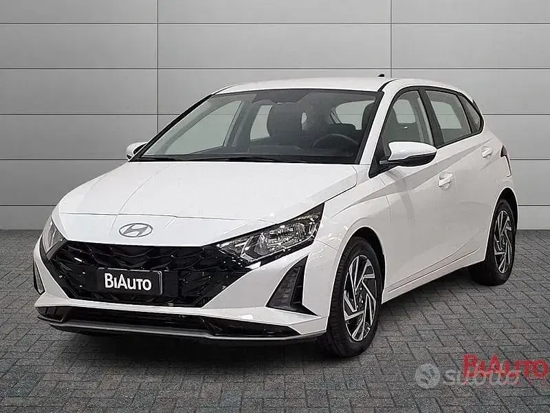 Usata Hyundai i20 90 CV (66 kW) 2026 Bianco Utilitaria