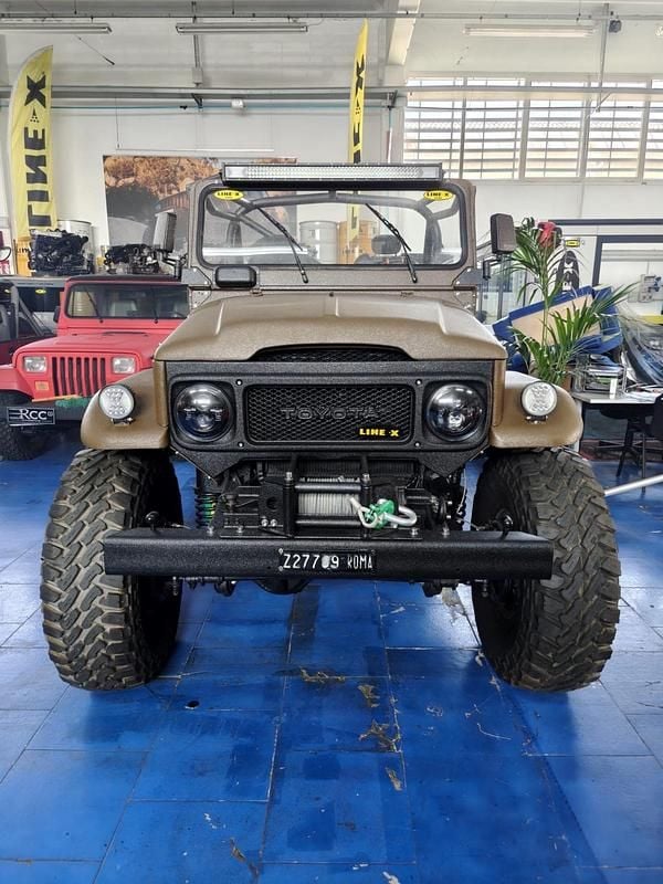 Usata Jeep CJ 53 CV (38 kW) 1979 Marrone SUV
