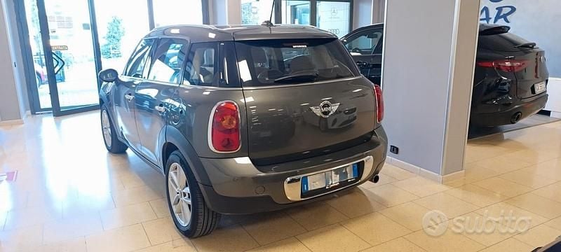 Usata Mini Cooper D Countryman 111 CV (81 kW) 2014 Grigio SUV