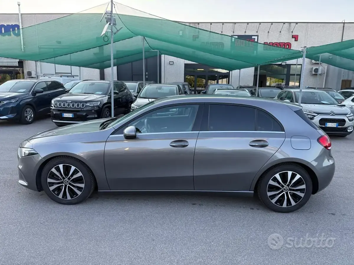 Usata Mercedes A220 190 CV (139 kW) 2021 Grigio Berlina