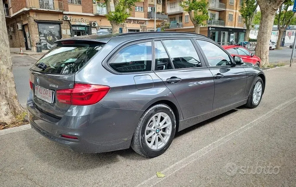 Usata BMW 318 150 CV (110 kW) 2018 Grigio Station wagon