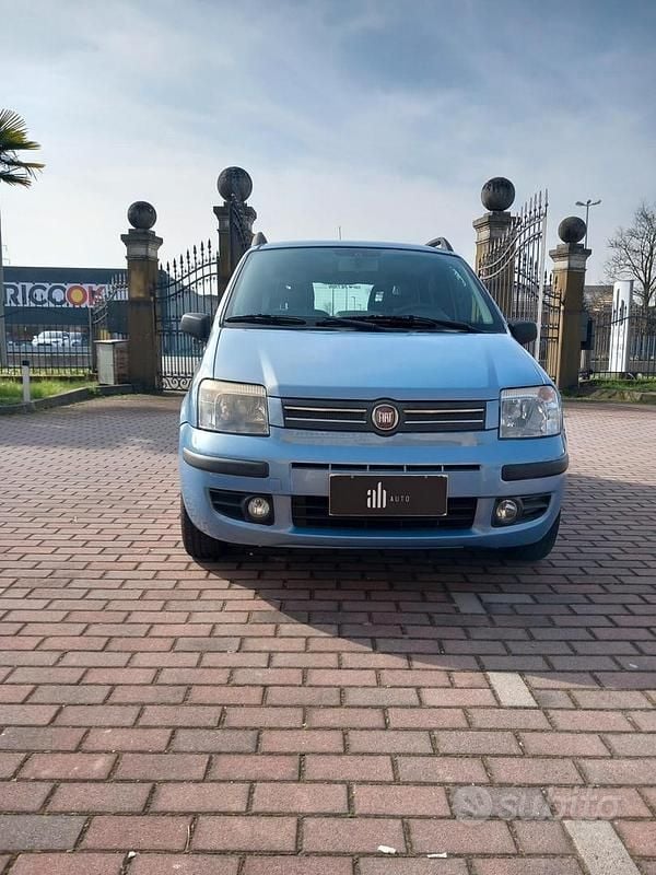 Usata Fiat Panda Dynamic 60 CV (44 kW) 2007 Blu/azzurro Utilitaria