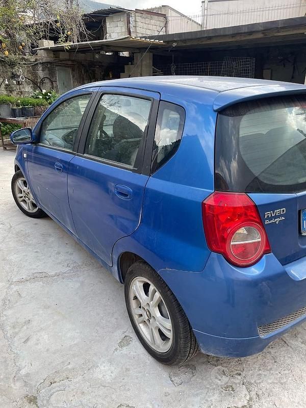 Usata Chevrolet Aveo 2009 Blu Utilitaria