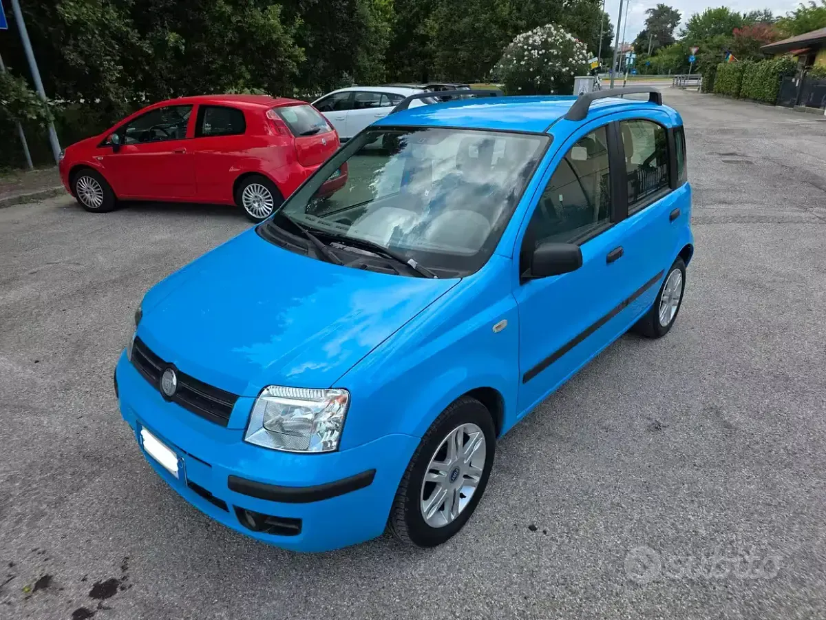 Usata Fiat Panda 60 CV (44 kW) 2005 Bluazzurro Utilitaria