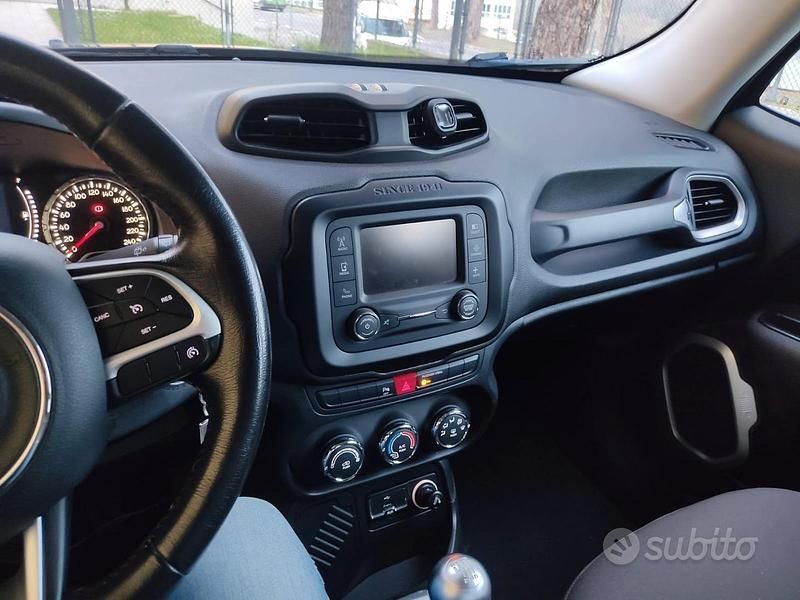 Usata Jeep Renegade Night Eagle 120 CV (88 kW) 2016 Nero SUV