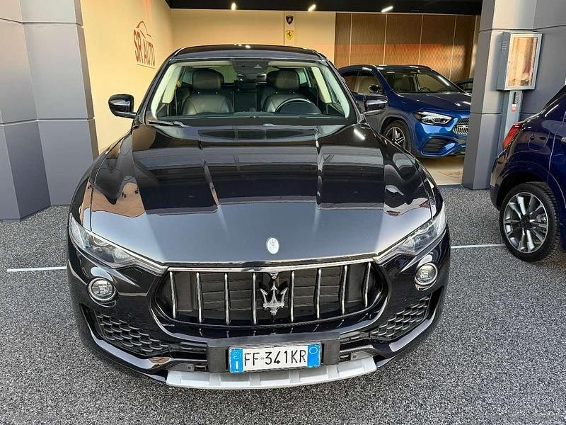 Usata Maserati Levante 275 CV (202 kW) 2016 Nero SUV