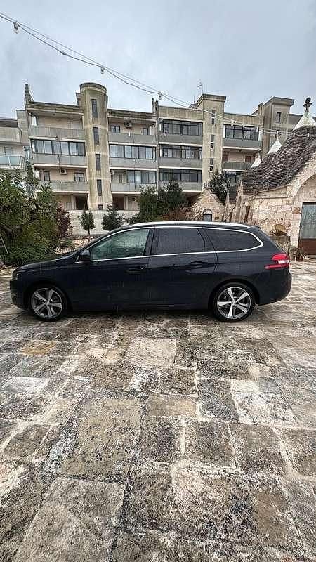 Begagnad Peugeot 308 SW Allure 114 HK (83 kW) 2014 Kombi