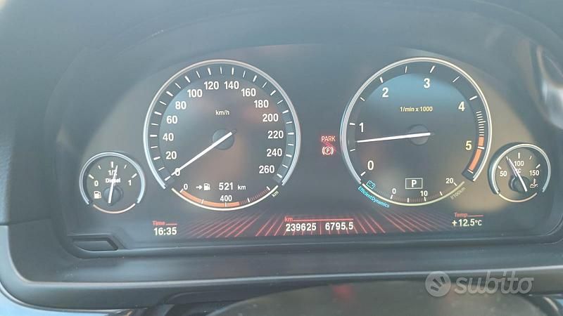 Usata BMW 530 2011 Blu Berlina