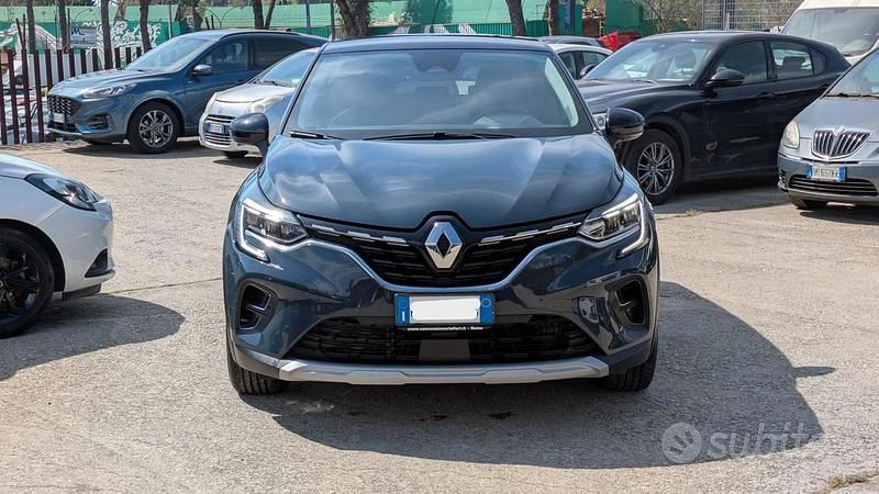 Usata Renault Captur Equilibre 143 CV (105 kW) 2023 Blu SUV
