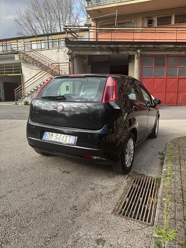 Usata Fiat Grande Punto 90 CV (66 kW) 2008 Nero Utilitaria