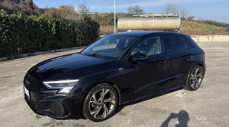 Usata Audi A3 S-Line 150 CV (110 kW) 2022 Berlina