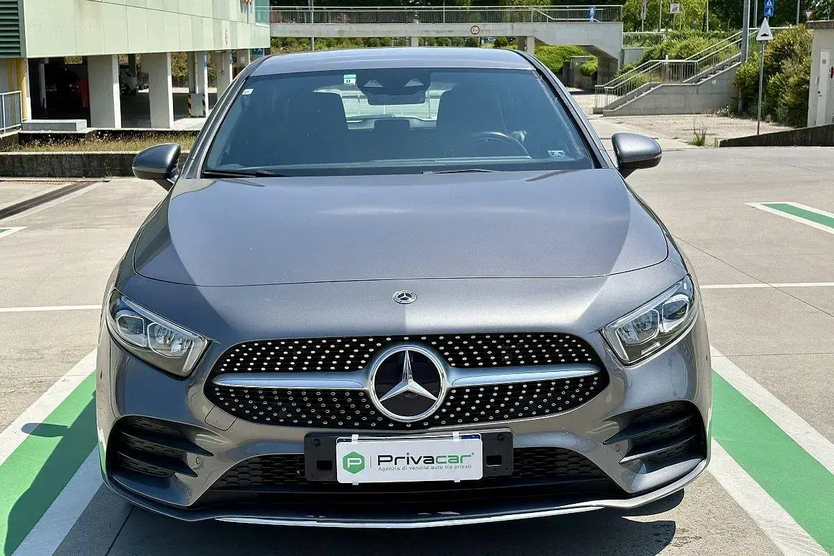 Usata Mercedes A250 Premium 160 CV (117 kW) 2021 Grigio Berlina