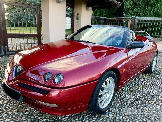 Usato 1996 Alfa Romeo Spider 3.0 Benzin 192 CV (21.900 €)