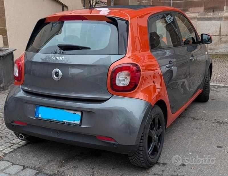 Usata Smart ForFour 71 CV (52 kW) 2015 Grigio Utilitaria