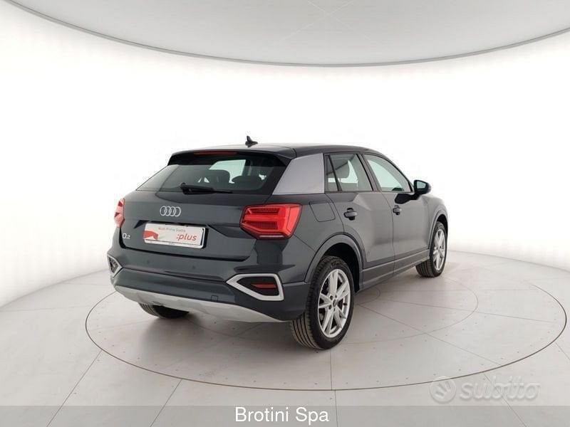 Usata Audi Q2 Advanced Plus 150 CV (110 kW) 2022 Grigio manhattan metallizzato SUV