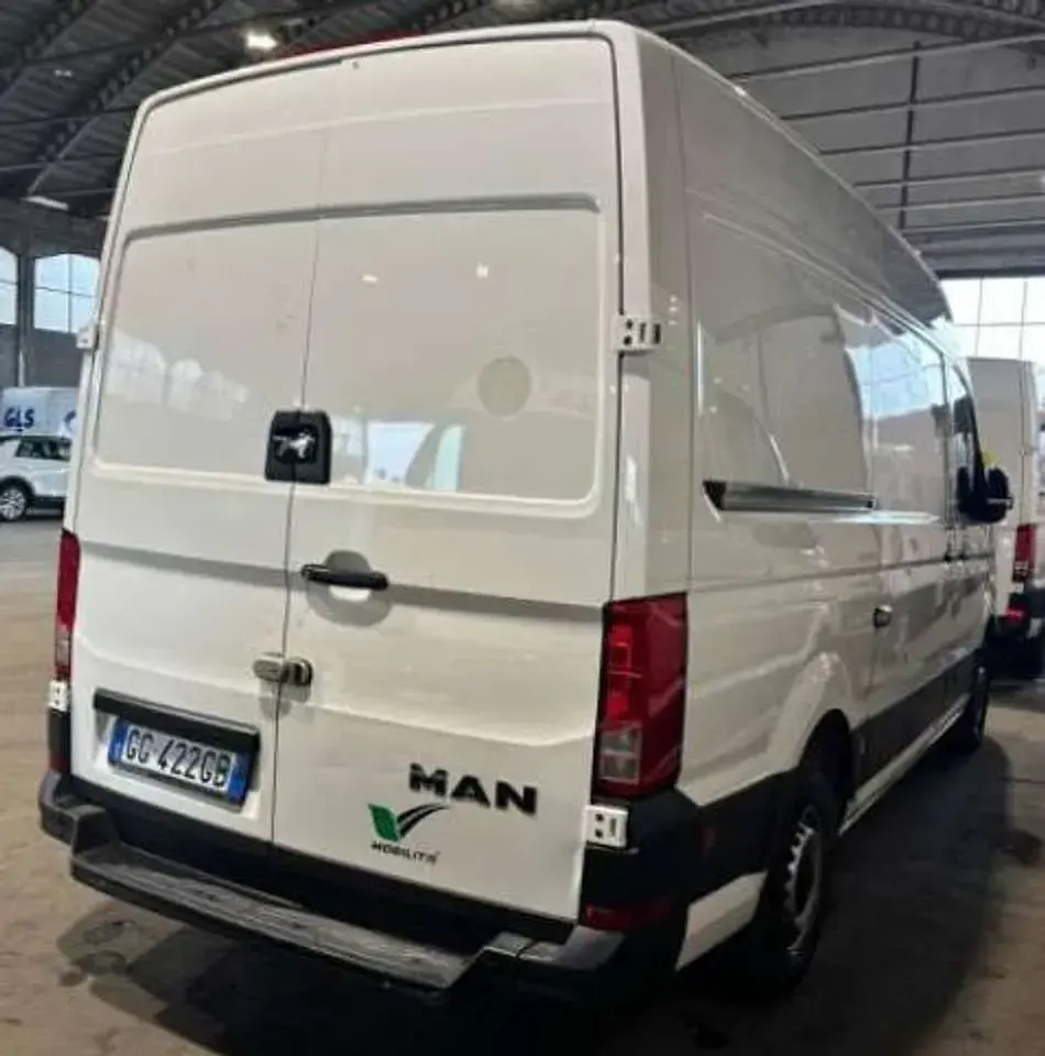Usata VW Crafter 140 CV (102 kW) 2021 Bianco Furgone