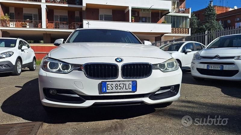 Usata BMW 320 Sport Line 184 CV (135 kW) 2013 Station wagon