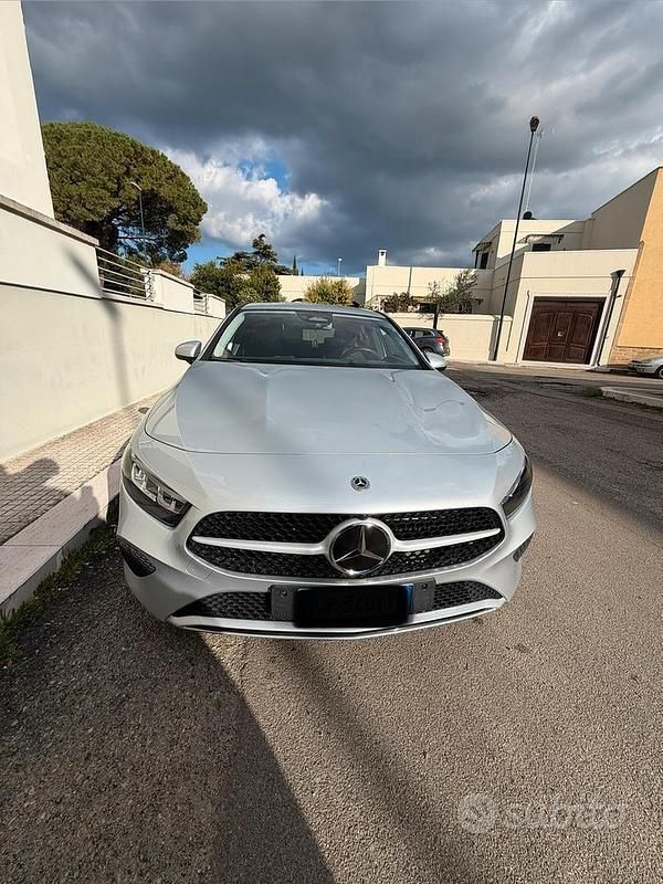 Usata Mercedes A180 2023