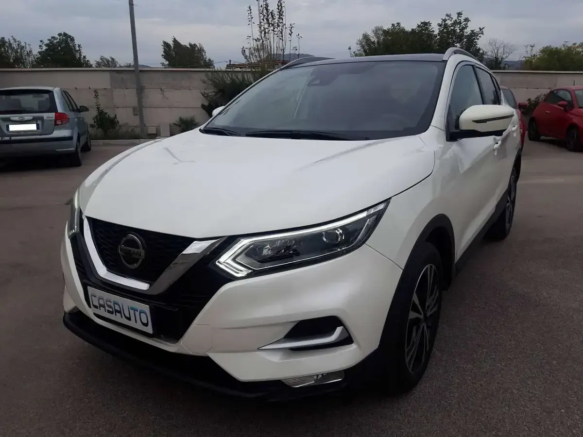 Usata Nissan Qashqai N-Connecta 110 CV (80 kW) 2018 Bianco SUV