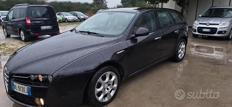 Usata Alfa Romeo 159 149 CV (109 kW) 2007 Nero Station wagon
