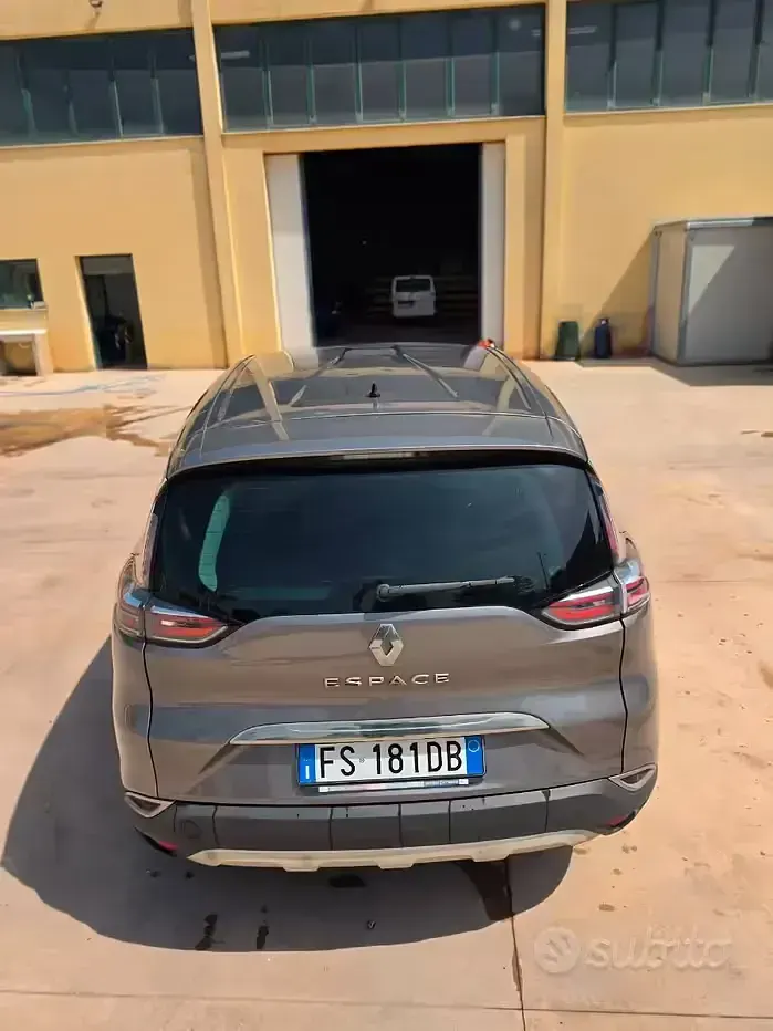 Usata Renault Espace 131 CV (96 kW) 2018 Monovolume