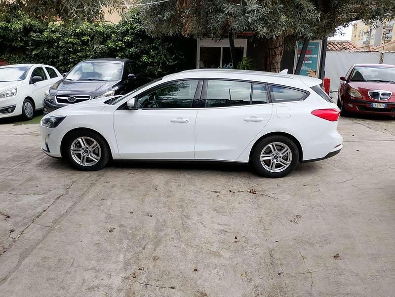 Usata Ford Focus ST-Line 120 CV (88 kW) 2020 Bianco Station wagon