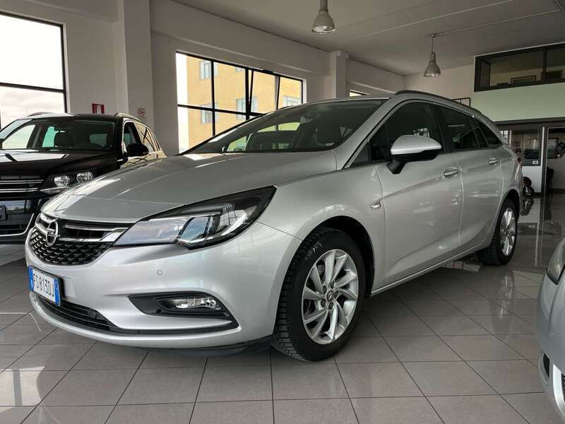 Usato 2018 Opel Astra 1.6 Diesel 110 CV (8.500 €)