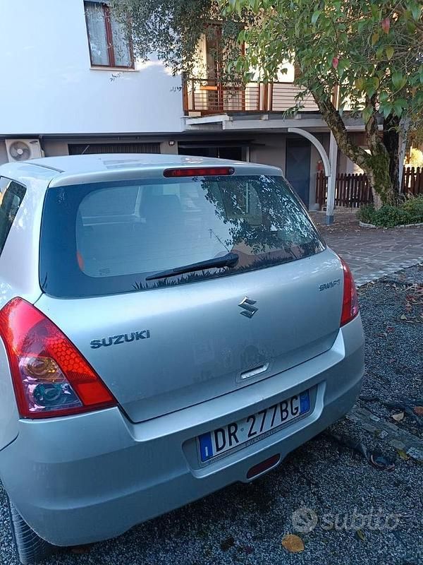 Usata Suzuki Swift 2008 Grigio Utilitaria