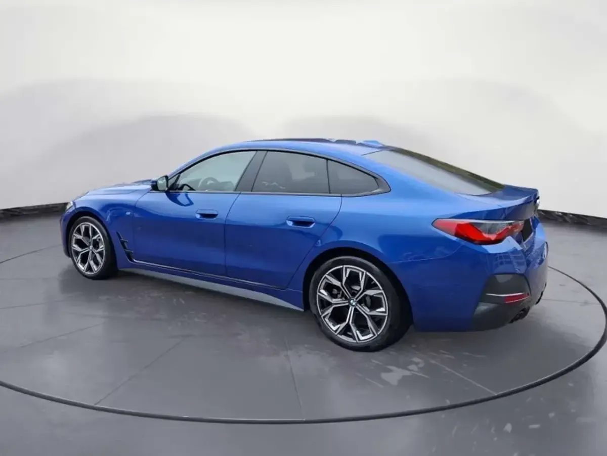 Usata BMW 430 M Sport 245 CV (180 kW) 2023 Blu/azzurro Coupé