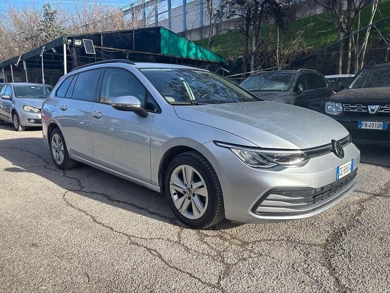 Usata VW Golf VIII 115 CV (84 kW) 2021 Argento Station wagon