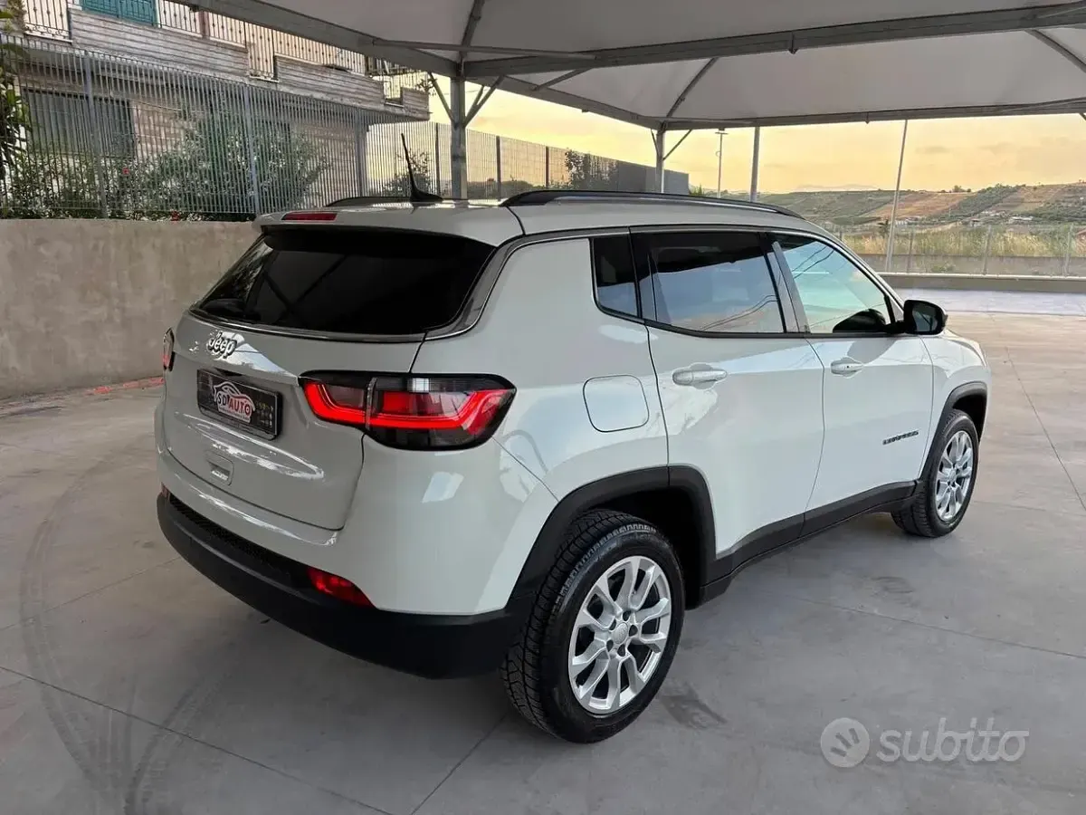 Usata Jeep Compass 131 CV (96 kW) 2022 Bianco SUV