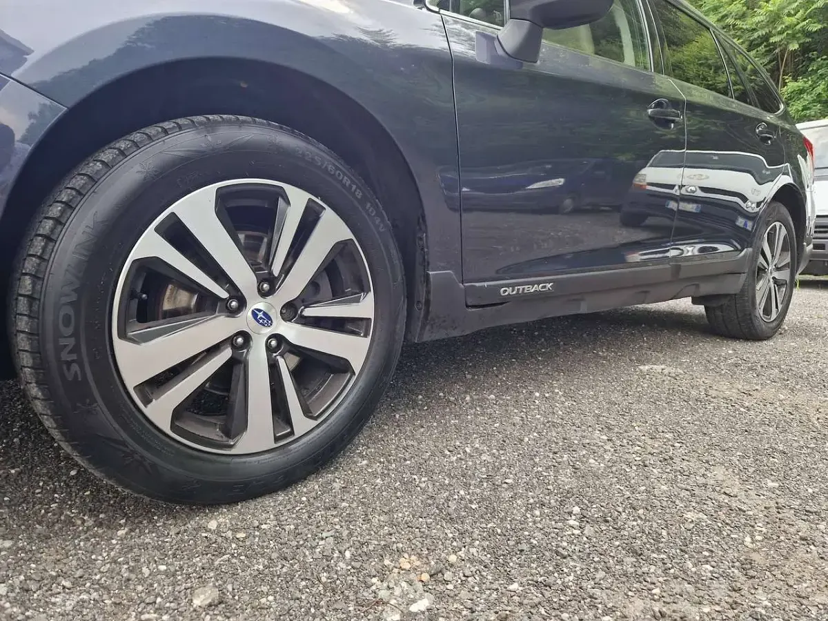 Usata Subaru Outback 175 CV (128 kW) 2018 Grigio Station wagon