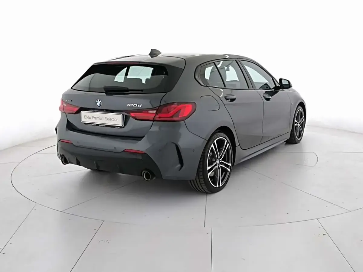 Usata BMW 120 M Sport 190 CV (139 kW) 2021 Grigio Utilitaria