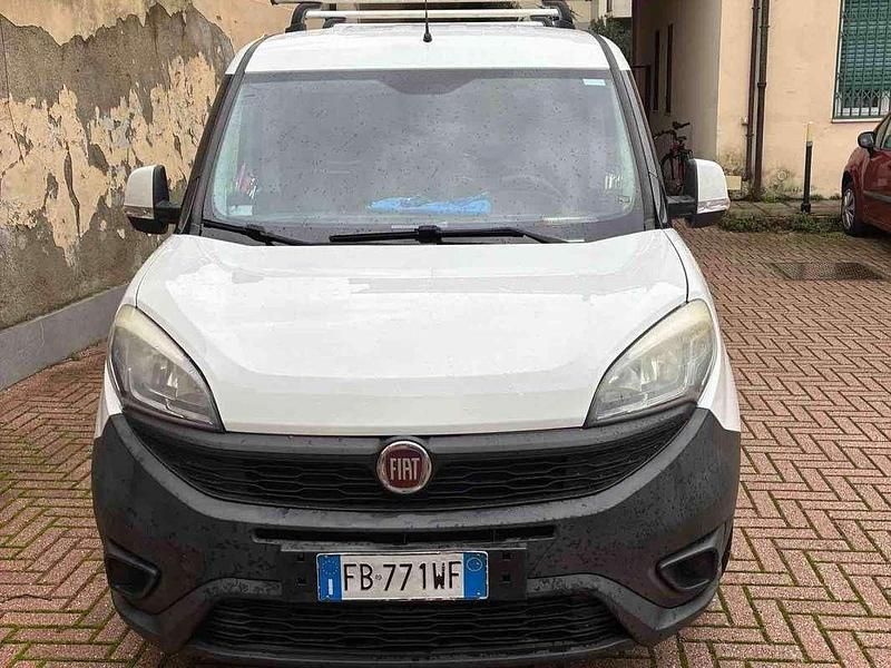 Usata Fiat Doblò Active 84 CV (61 kW) 2015 Bianco Monovolume