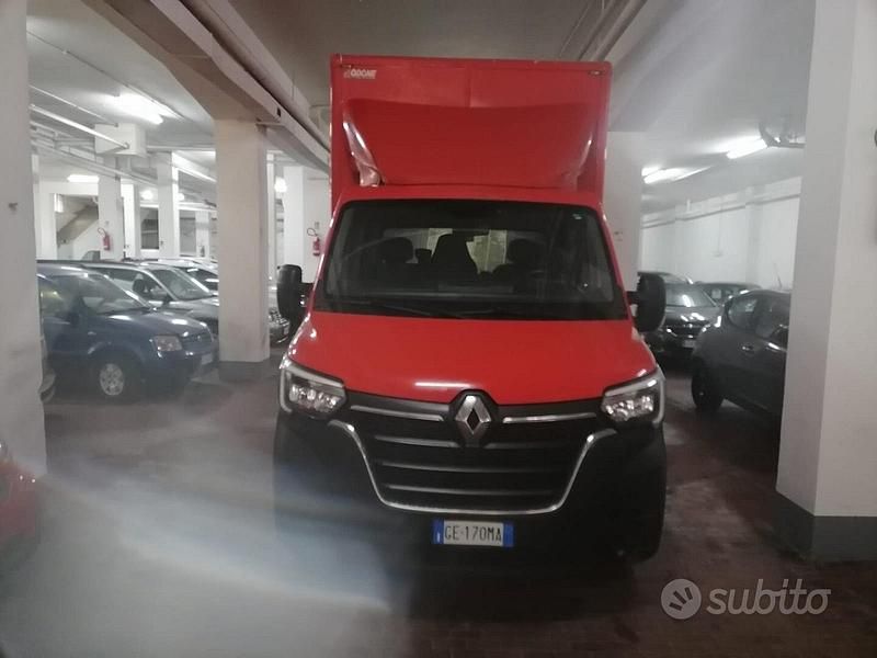 Usata Renault Master 145 CV (106 kW) 2021 Rosso Monovolume