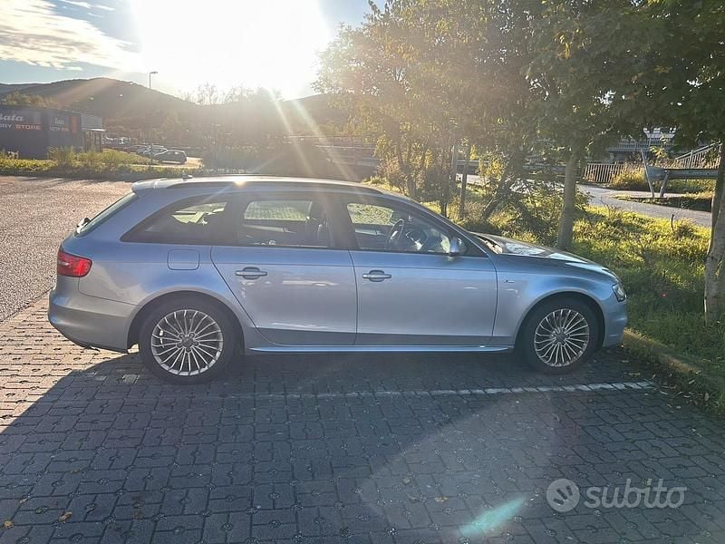 Usata Audi A4 120 CV (88 kW) 2015 Grigio Station wagon