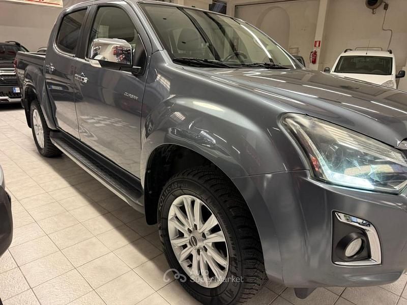 Usata Isuzu D-Max 163 CV (119 kW) 2020 Grigio SUV