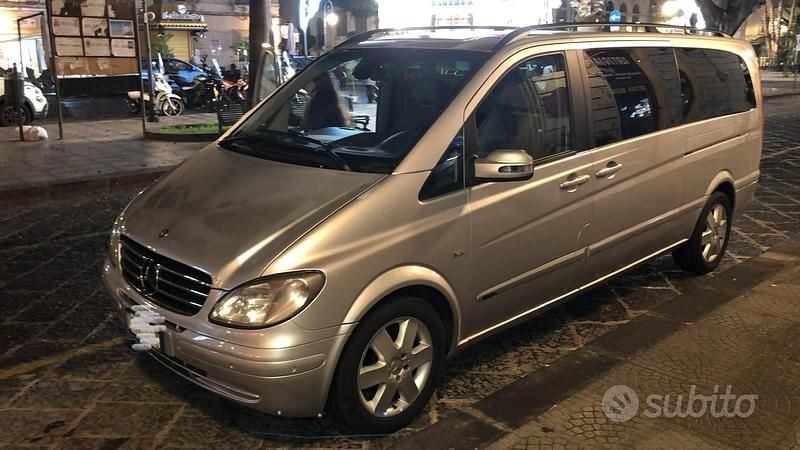 Usata Mercedes Viano 2008 Grigio Monovolume