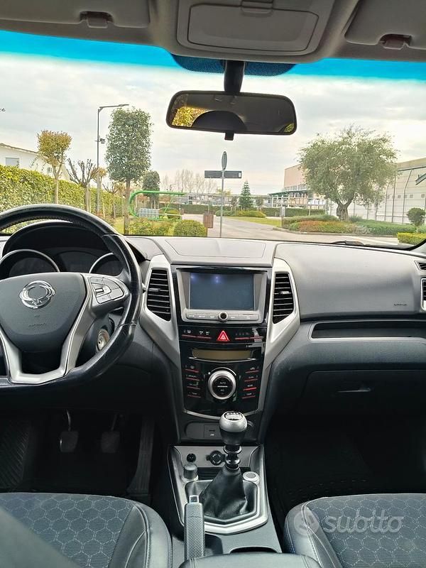 Usata Ssangyong (KGM) Tivoli 115 CV (84 kW) 2015 SUV