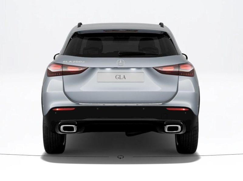 Nuova Mercedes GLA200 Advanced 150 CV (110 kW) 2026 Argento / metallizzato SUV