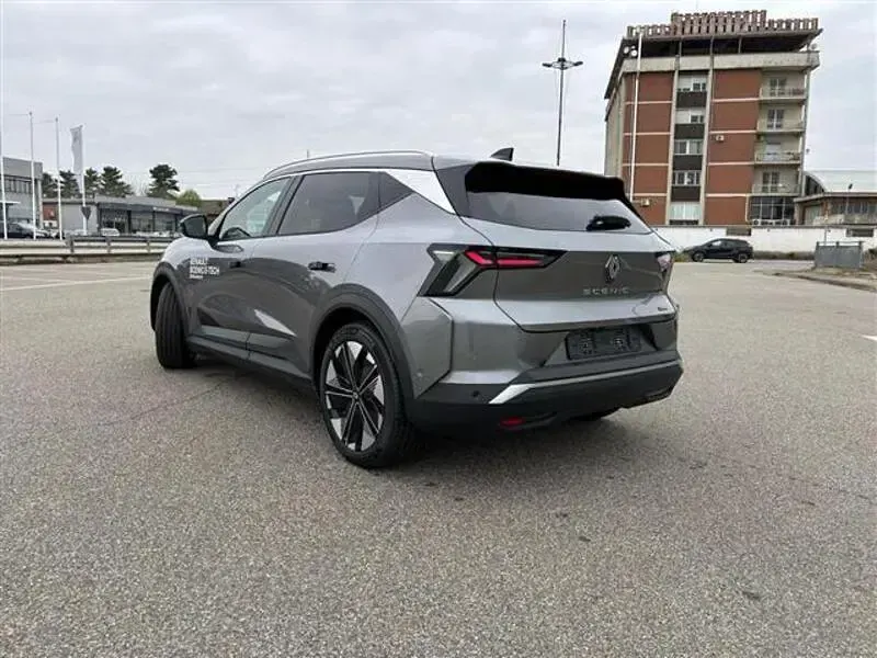 Nuova Renault Scenic E-Tech Komfort 125 kW (170 CV) 2026 Grigio scuro SUV