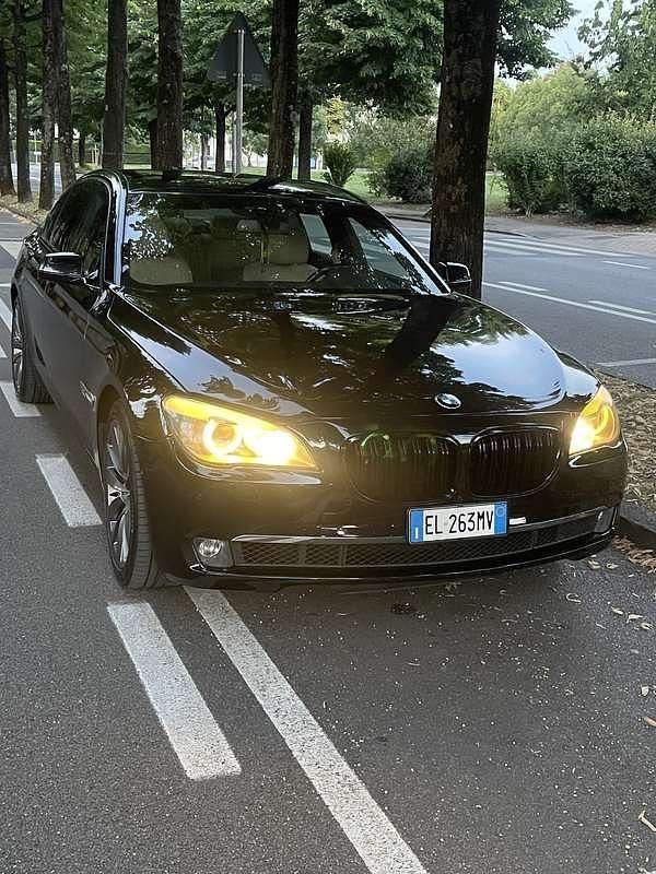 Usata 2012 BMW 740 Tre volumi | 16.000 € - Immagine 1/4