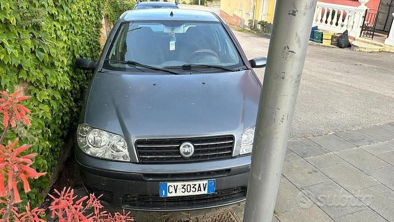 Usata Fiat Punto 2005 Grigio Utilitaria